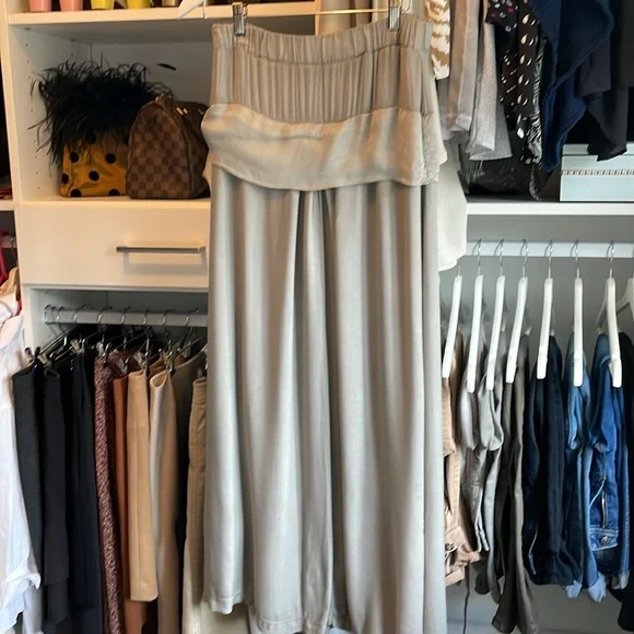 Elisa Cavaletti designed by Daniela Dallavalle
Elegant skirt for party or dinner - Picture 4 of 10